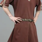 Medieval Saxon Tunic – Men’s – LARP & Fantasy Role Play Events – Brown with Deep Hood for Reenactment